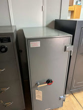 Pre-owned GSA Class 5 Safe