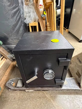 Pre Owned AMSEC Safe